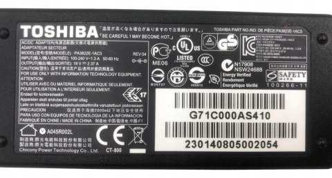 ORYGINALNY ZASILACZ TOSHIBA 45W 19V - 2.37A 5.5/2.5 ORYGINALNY ZASILACZ TOSHIBA 45W 19V - 2.37A 5.5/2.5